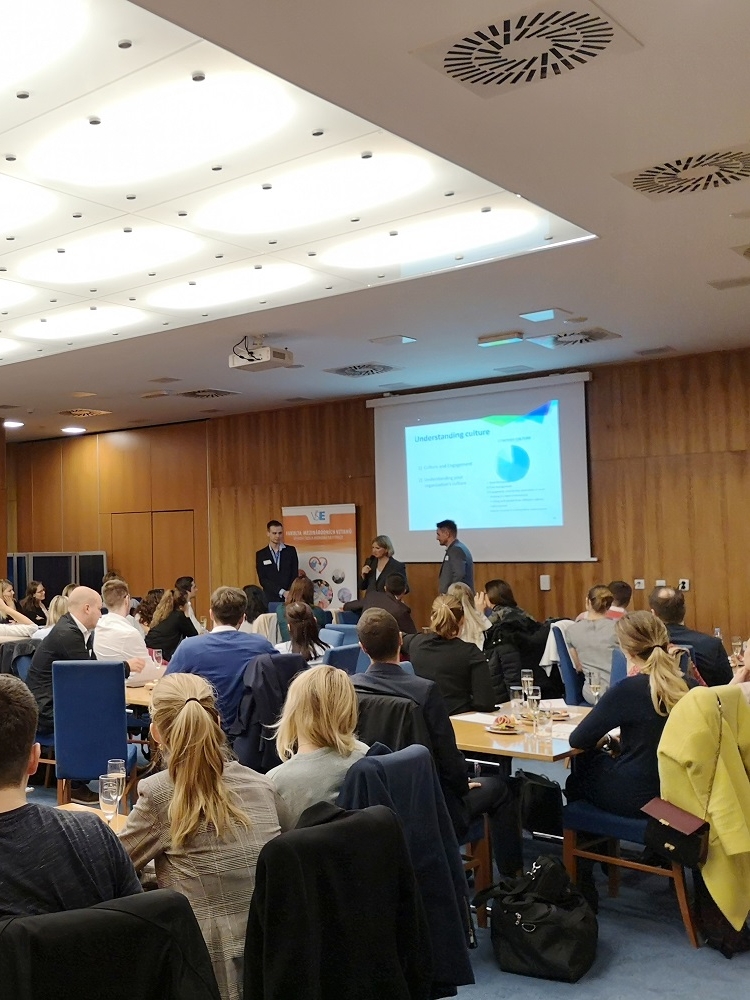 Na FMV byl úspěšně zahájen Alumni mentoring program