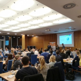 Chceš mít mentora z řad zkušených absolventů? Zapoj se jako mentee do FMV Alumni mentoringu! /do 1.10./