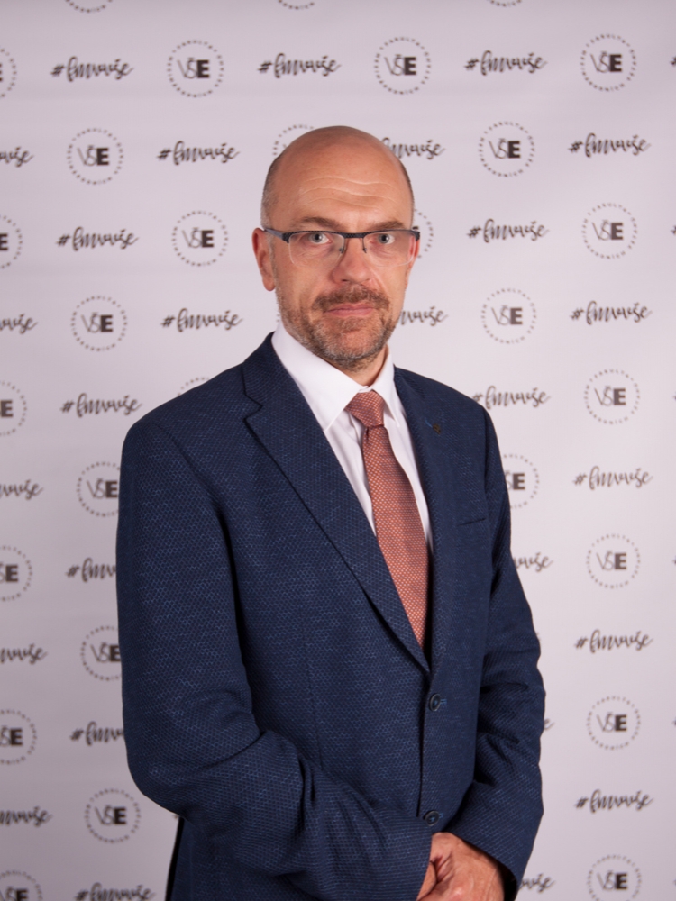 Stanislav Šaroch byl jmenován profesorem FMV VŠE