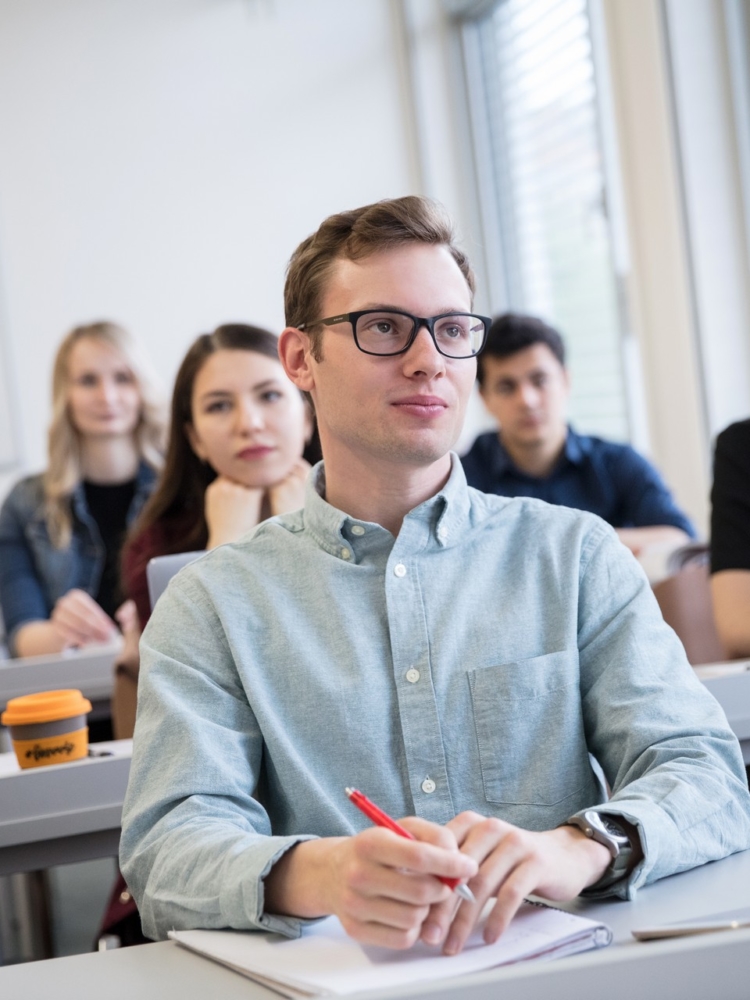Studenti a akademici zvolili členy Akademického senátu FMV pro období 2020 – 2023