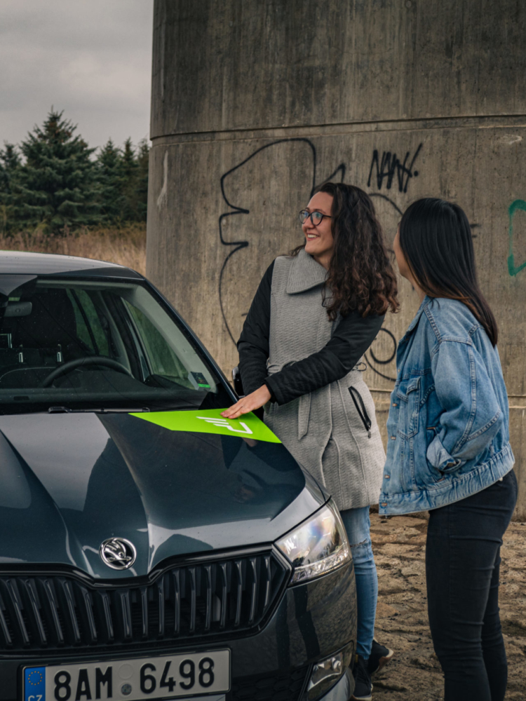 Car-sharing Uniqway rozšiřuje své služby i pro absolventy VŠE!