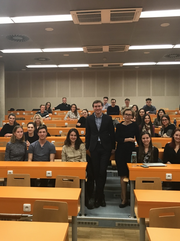 Proběhlo neformální setkání studentů oboru Mezinárodní obchod s garantem oboru