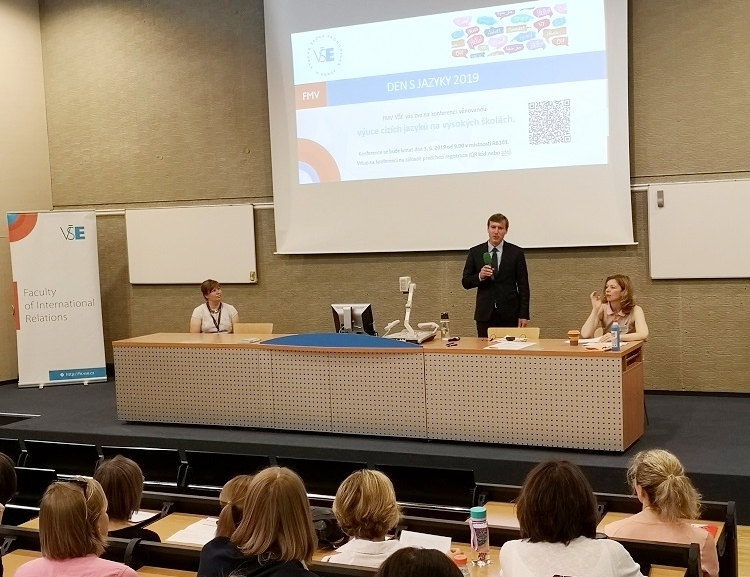 FMV pořádala konferenci Den s jazyky