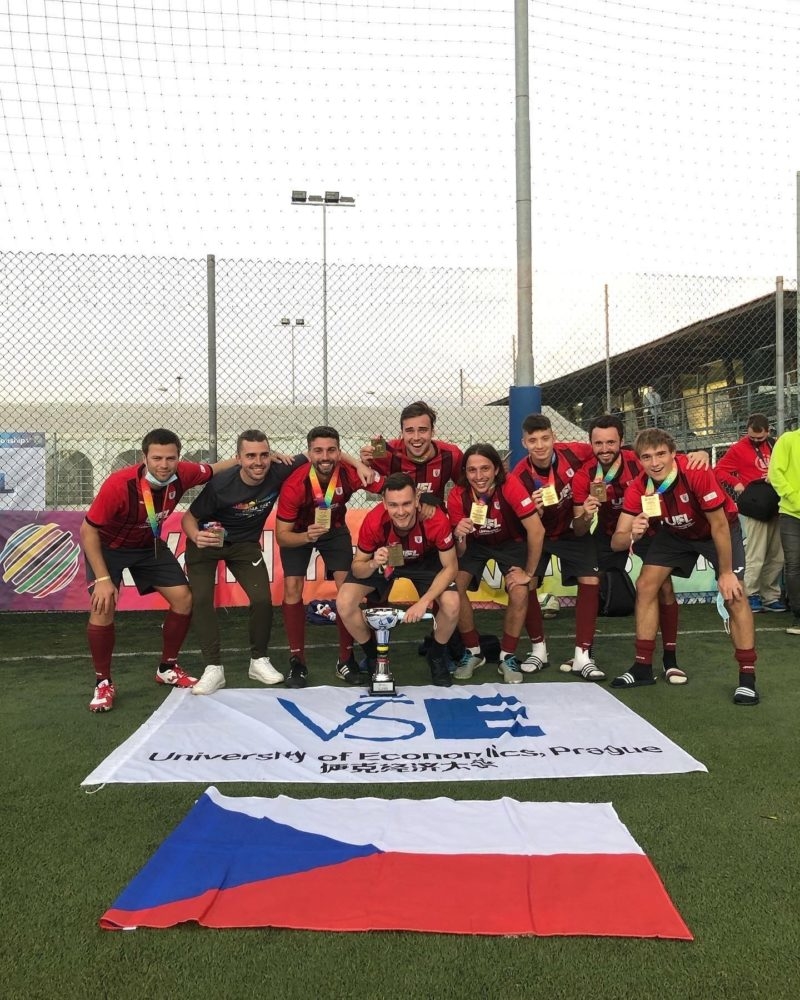 Studenti FMV reprezentovali VŠE ve futsale a přivezli si z mezinárodního turnaje v Říme 3. místo!